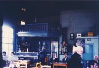 Το εσωτερικό της "Καφενταρίας" στην Αγιάσο Λέσβου.